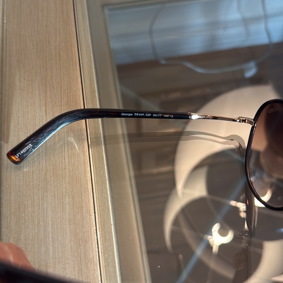 Tom Ford Georgia Sunglasses EUC no scratches - Picture 6 of 8